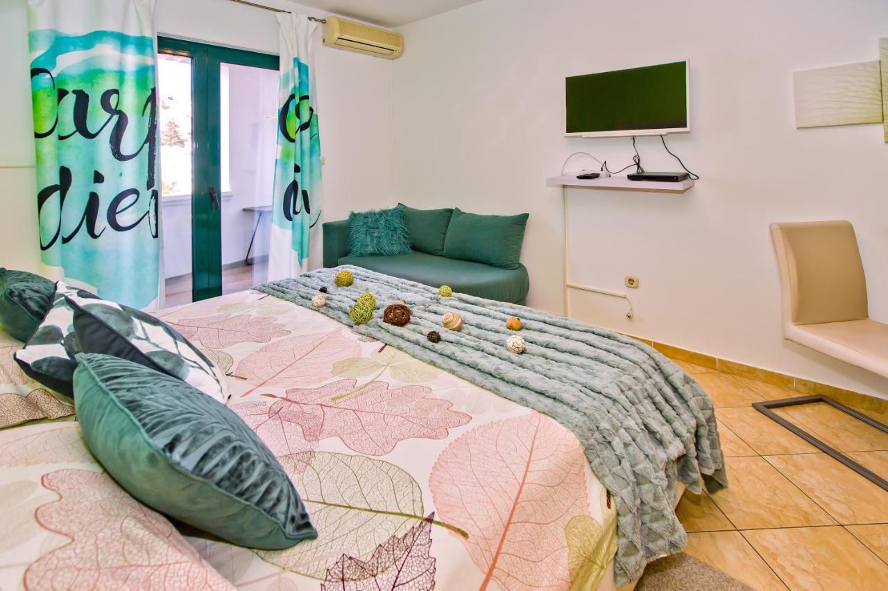 חוואר Villa Softic Hvar מראה חיצוני תמונה