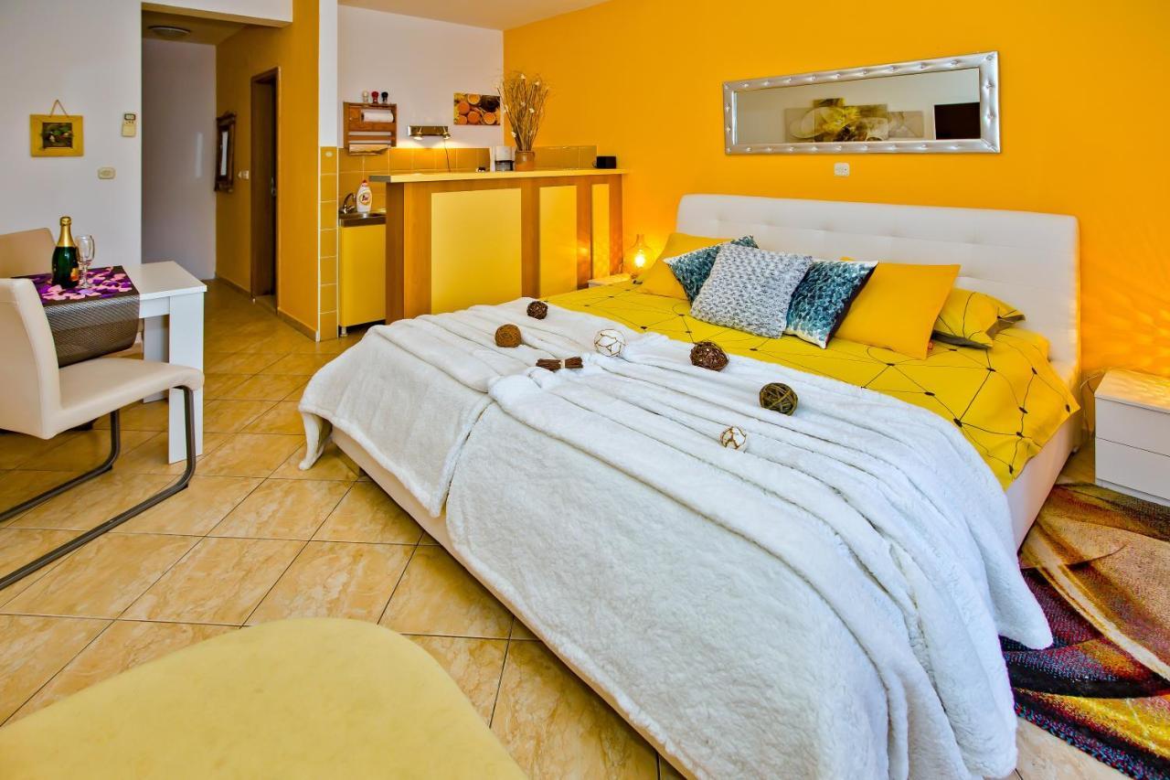 חוואר Villa Softic Hvar מראה חיצוני תמונה